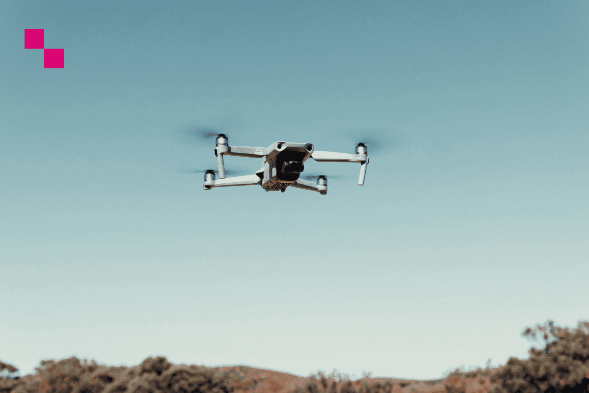 https://imgnewtabl.pravda.com.ua/cdn/webflow/2003810/images/dron.png?v=1714041762
