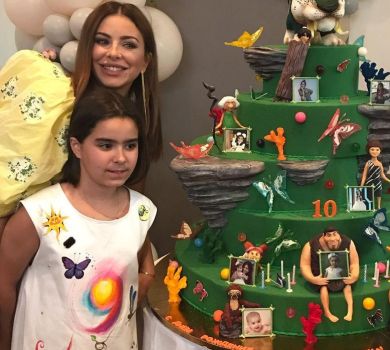 Лорак у лимонній сукні влаштувала доньці свято із мультяшним тортом-гігантом   