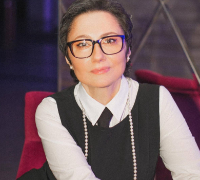 З наркозу вийшла: Мозгова показалася в лікарні після операції