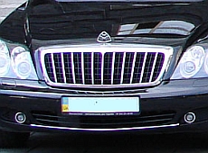 Мільйон євро під вікнами, або Майбахи любих друзів Тимошенко