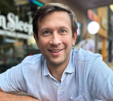 Дякую, що ти в мене є: розлучений Ступка заінтригував фото з білявкою, схожою на Гросу 