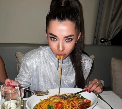 Знайшла щастя, коли виглядала найгірше: Неплях порадила приймати себе у будь-якій вазі