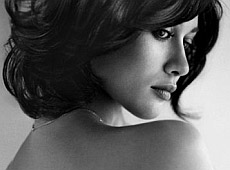 Куриленко продемонструвала тіло по-чорно-білому