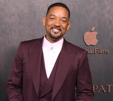 З усім сімейством: Вілл Сміт вперше після скандалу на Оскарі вийшов на червоний хідник