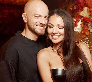 Дружина травмованого Влада Ями показала його в пов'язці, щоби заспокоїти фанів