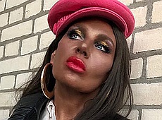 Вольнова стала темношкірою афро-королевою. ФОТО