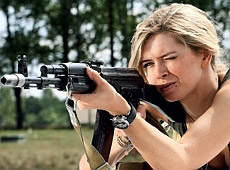 Брежнєва працювала нянькою і мочила дівчат