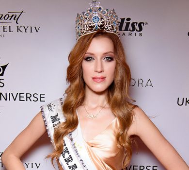 Корона Міс Україна Всесвіт-2019 дісталася 26-річній моделі із Запоріжжя 