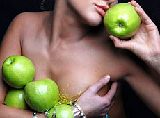 Нова ВІА-Гра Єва Бушміна була брюнеткою і роздягалася під іншим іменем