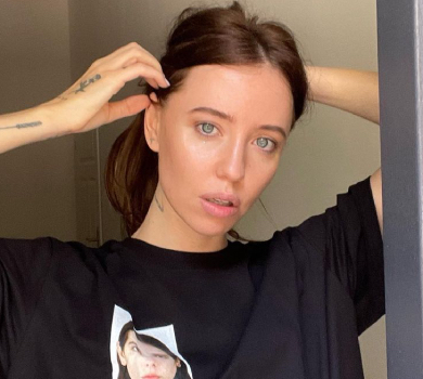 Дорофєєва на честь 209 річниці народження Шевченка заспівала перед ЗСУ