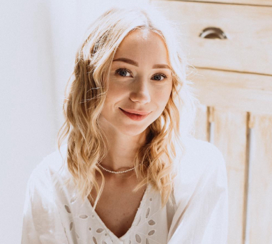 Репяхова поетапно показала, як збільшувала губи