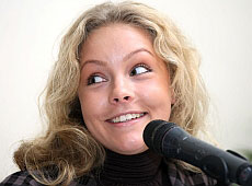 Шоптенко покликала на бал