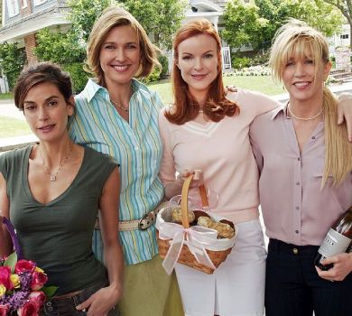 Арешт, хабарництво і перемога над раком: що сталося з акторками Відчайдушних домогосподарок за 18 років