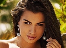 Радикал Рибалка порозвішував свою даму серця по Таймс-сквер. ФОТО