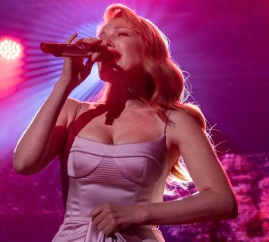 Тетянка Ліберман: як 13-річна Кароль у блискучій сукні співала. ВІДЕО