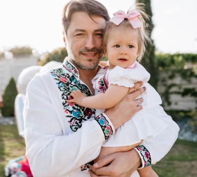 Наша квіточка: дружина Притули вперше показала личко їхньої 1-річної доньки. ФОТО 