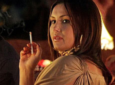 Галліна Горбаль з бритоголовими на Бійцівському клубі