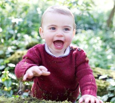 Принцу Луї 1 рік. Кейт Міддлтон наробила кумедних ФОТО малюка