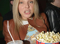 Пристрасть і дружина охопили тіло Джеджули в публічному місці