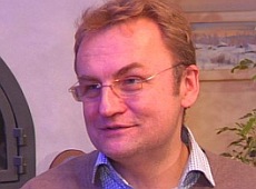 Мер Львова встиг показати свої хороми до того, як їх обстріляли. ФОТО