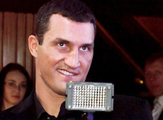 Брат депутата Кличка відкрив готель-висотку, але забув покликати VIP-ів?