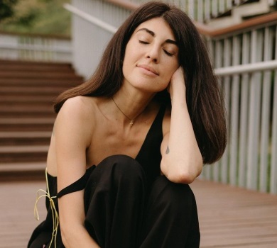 Він мене не відпускав: Мусіна показала, який курорт відвідала вперше