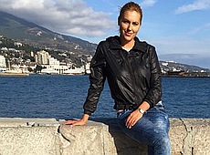 Клочкова з сином розгулюють осіннім Кримом. ФОТО