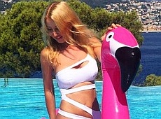 #Нагламурі: жінки мільйонера Фукса люблять рожеве, йогу та повітряні кулі