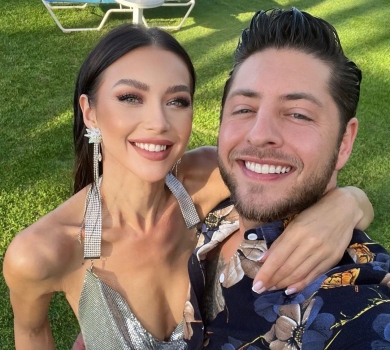 Моя залежність: Логунова спільними кадрами привітала нареченого з днем народження