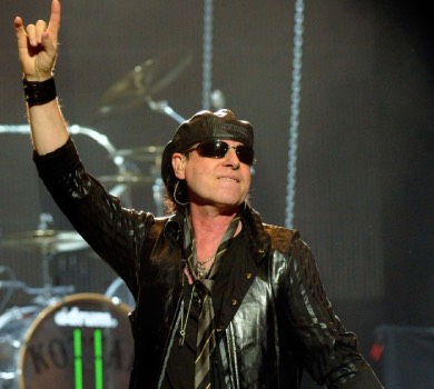 Соліст Scorpions пояснив, чому викинув слова про москву із легендарної пісні