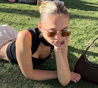 Донька Меладзе попозувала на травичці в Америці та з'явилася в ефірі Голосу країни