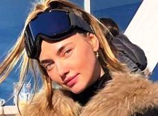 Байкова зустріла Новий рік у модній VIP-тусовці та посвітила тілом у снігах