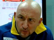 Мочанов з друзями заспівав про алкоголь. ВІДЕО