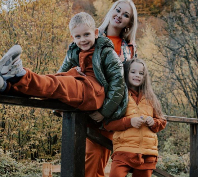 Щенячий патруль та Людина-павук: Бужинська влаштувала яскраве свято двійнятам на 6-річчя. ФОТО