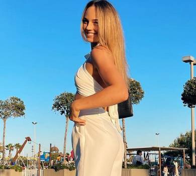 Білодід у міні погуляла Барселоною. ФОТО 