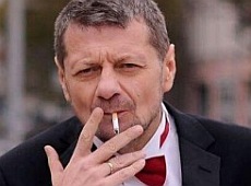 Мосійчук зізнався, скільки виклав за весілля та задекларував меча й шаблі