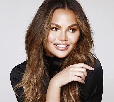 Знадобилося вже 2 переливання крові: вагітна Кріссі Тейген у лікарні