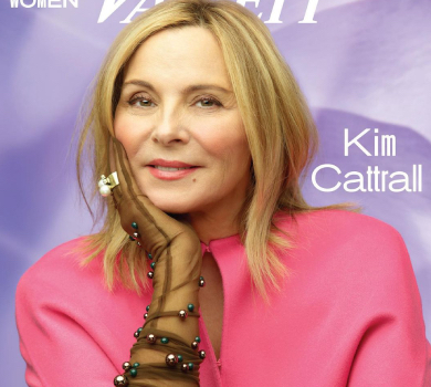 У стилі Саманти: Кім Кетролл у міні покрасувалася із молодшим на 16 років бойфрендом на червоному хіднику