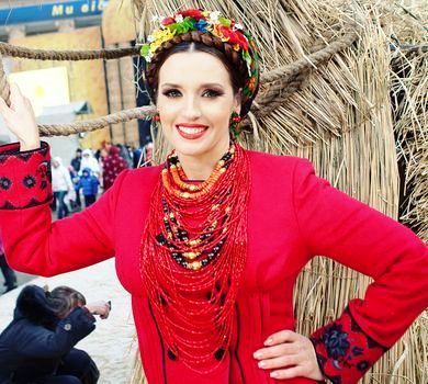 Дружина Медведчука заявила, що без російської мови українці стануть плем'ям третього сорту