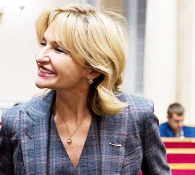 Луценко показала онуку-пляжницю. ФОТО