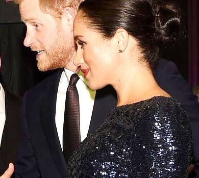 Гавкає на людей: друзі хвилюються за одержиму ремонтом Маркл