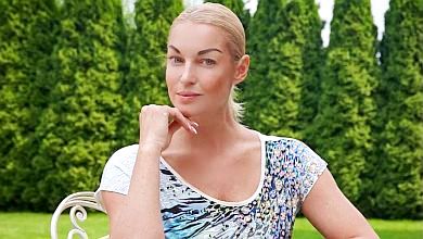 Волочкова поміркувала про любов і закликала жінок бути сексуальними с*чками