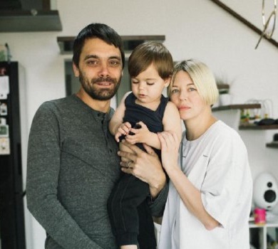 Що ще приготувало тобі життя?: Onuka привітала сина з 2-річчям та показала його ФОТО