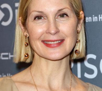 Зірка Району Мелроуз засвітилася у вишиванці на благодійному заході у Флориді