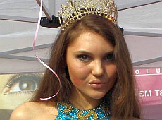 Конкурс на найкрасивішу міску Землі знову тягнуть у Київ?