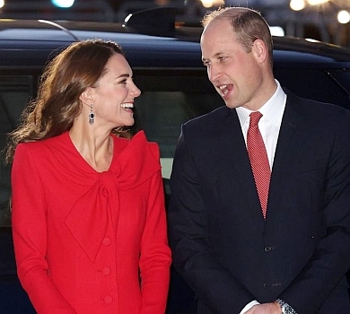 Жінка-свято: Міддлтон у total red порівняли з різдвяним подарунком. ФОТО 