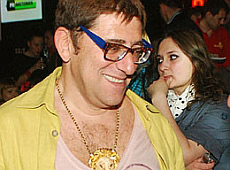 Корогодський: Якщо цицьки не вміють варити борщ, то кому вони треба?