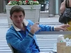 Олесь Довгий злітав у Відень на каву з сигаретою