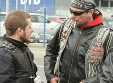 Зять Тимошенко привіз падонків зустріти Deep Purple