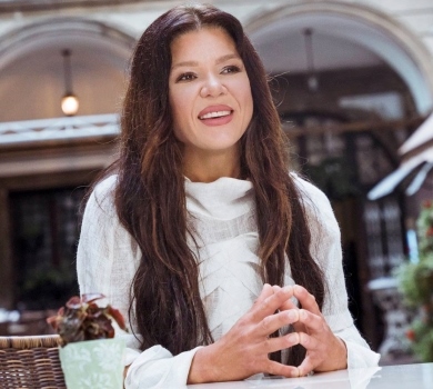 Руслана розказала, що коле собі в обличчя і чому їздить по секс у Карпати